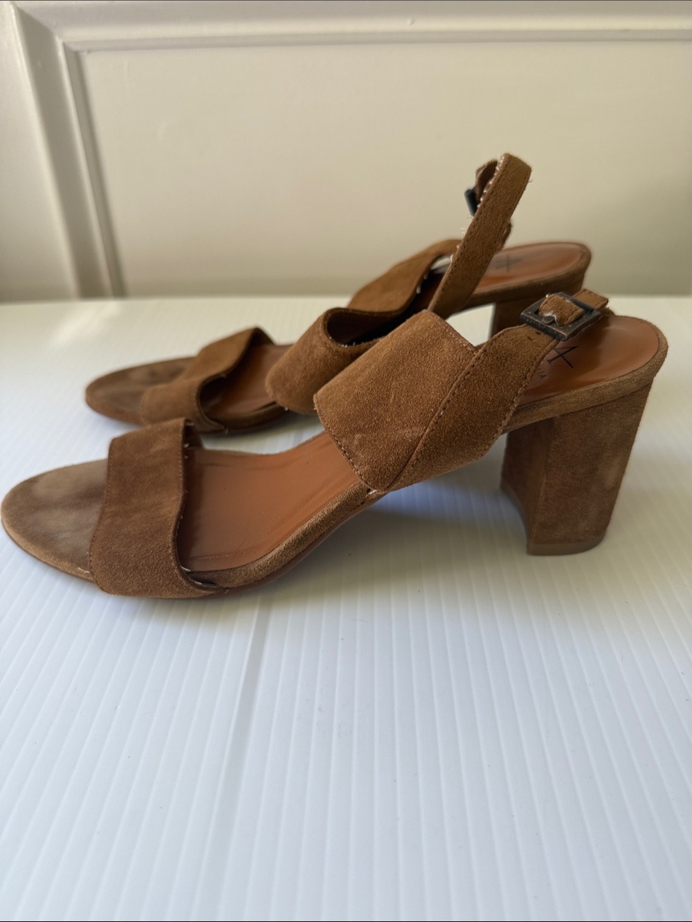 Aquatalia Brown Suede Block Heel Slingback Sandals Size 8